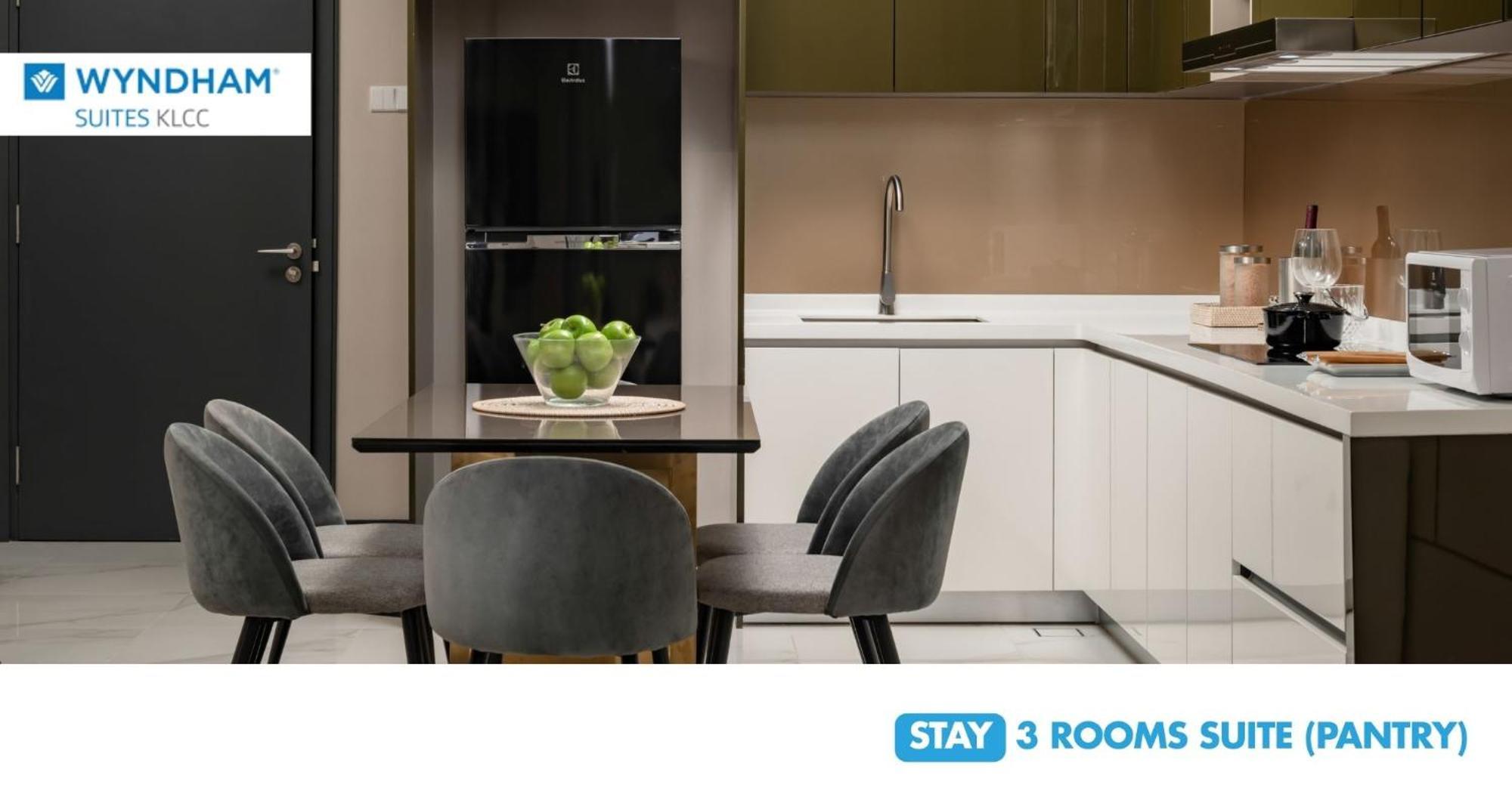 Wyndham Suites Klcc Kuala Lumpur Dış mekan fotoğraf 3 Rooms Suite