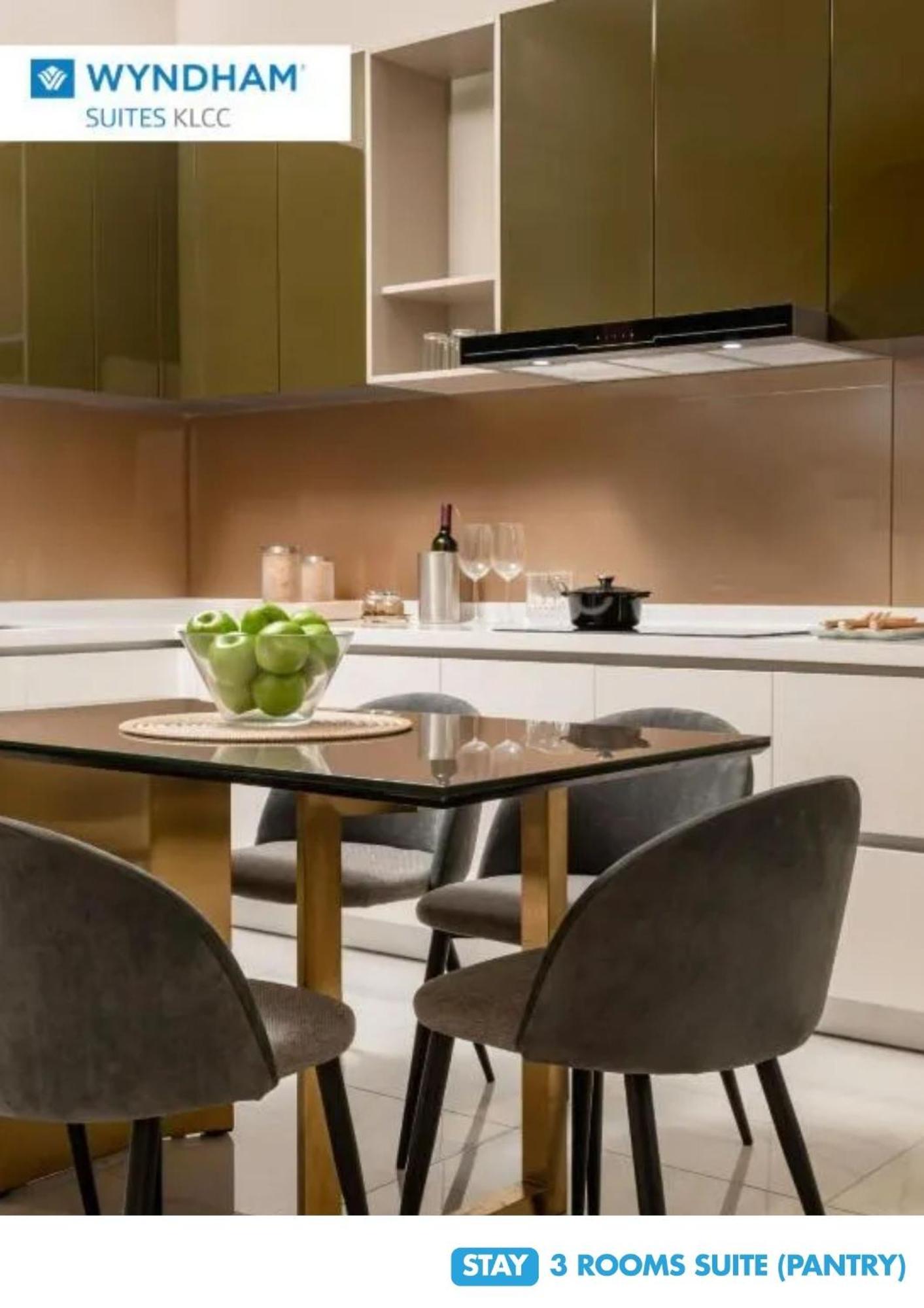 Wyndham Suites Klcc Kuala Lumpur Dış mekan fotoğraf A kitchen in a private home